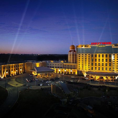 Hollywood Casino St. Louis Hotel Maryland Heights Exterior foto