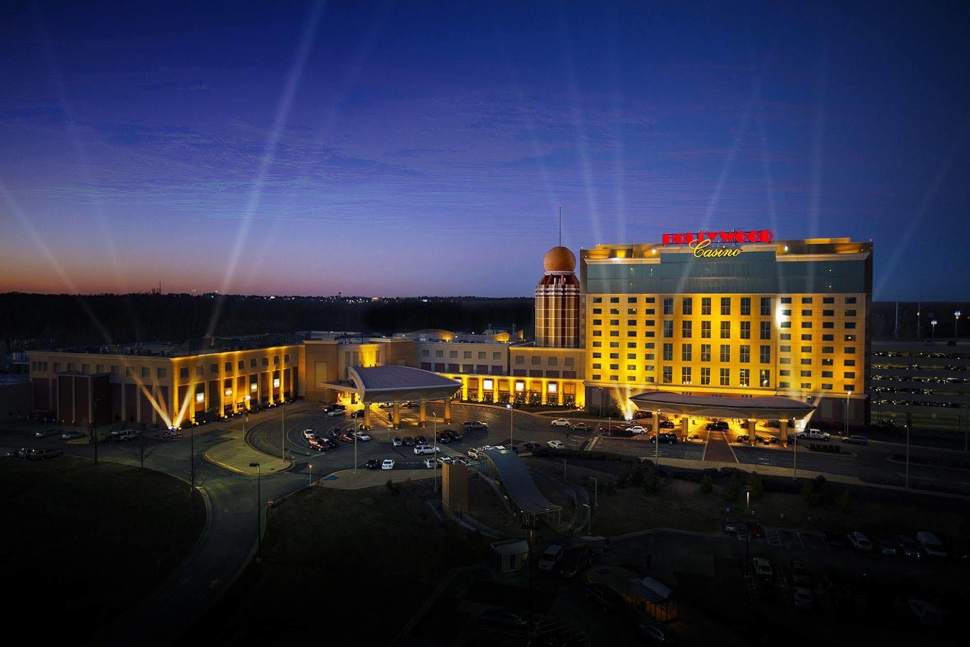 Hollywood Casino St. Louis Hotel Maryland Heights Exterior foto